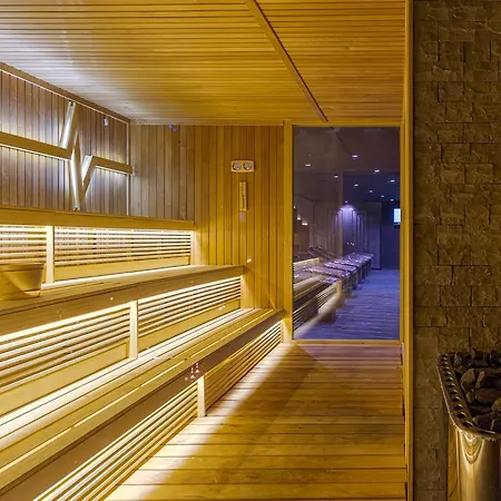 Хотел Pulse Health Center 4*